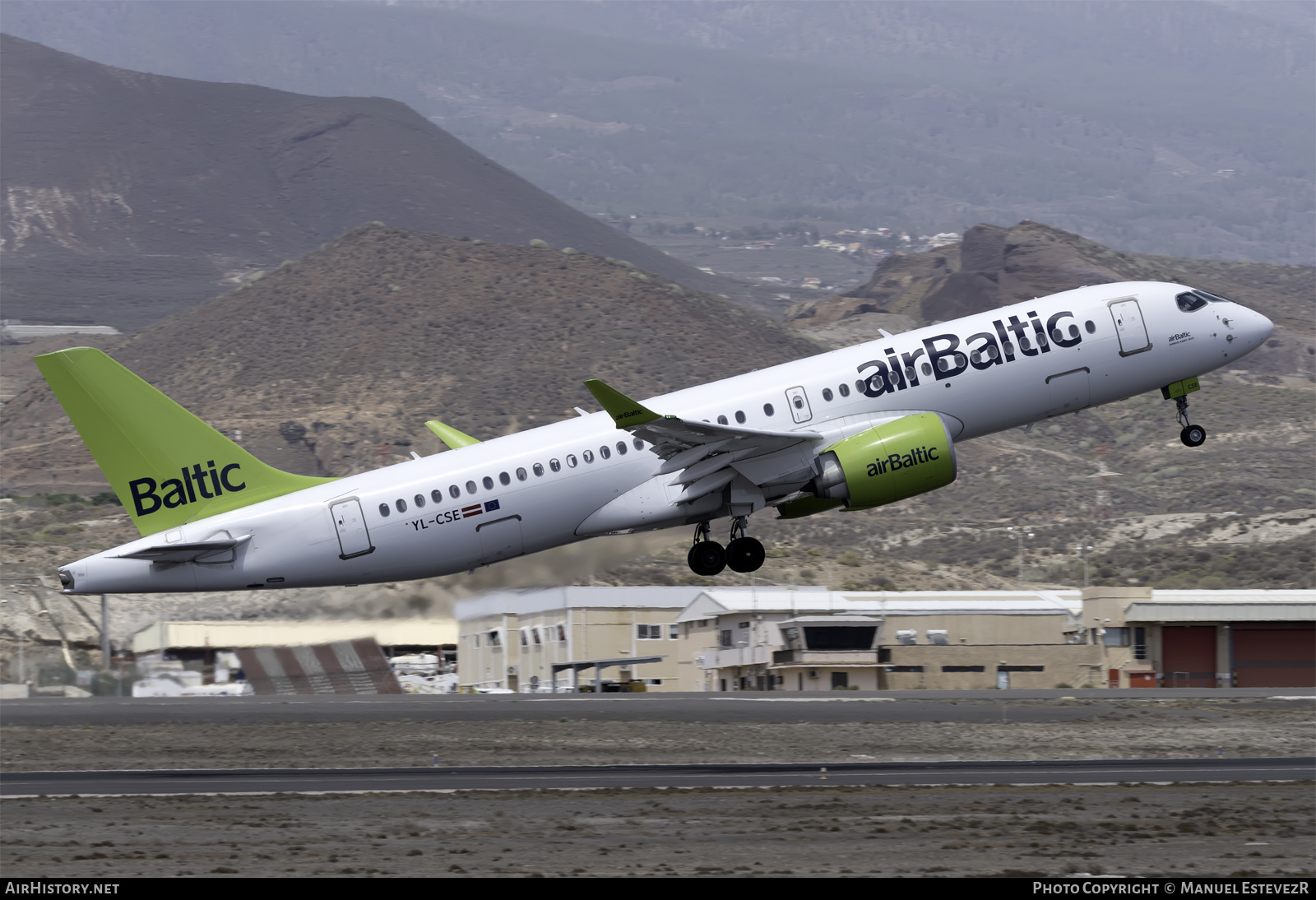 Aircraft Photo of YL-CSE | Airbus A220-371 (BD-500-1A11) | AirBaltic | AirHistory.net #388871