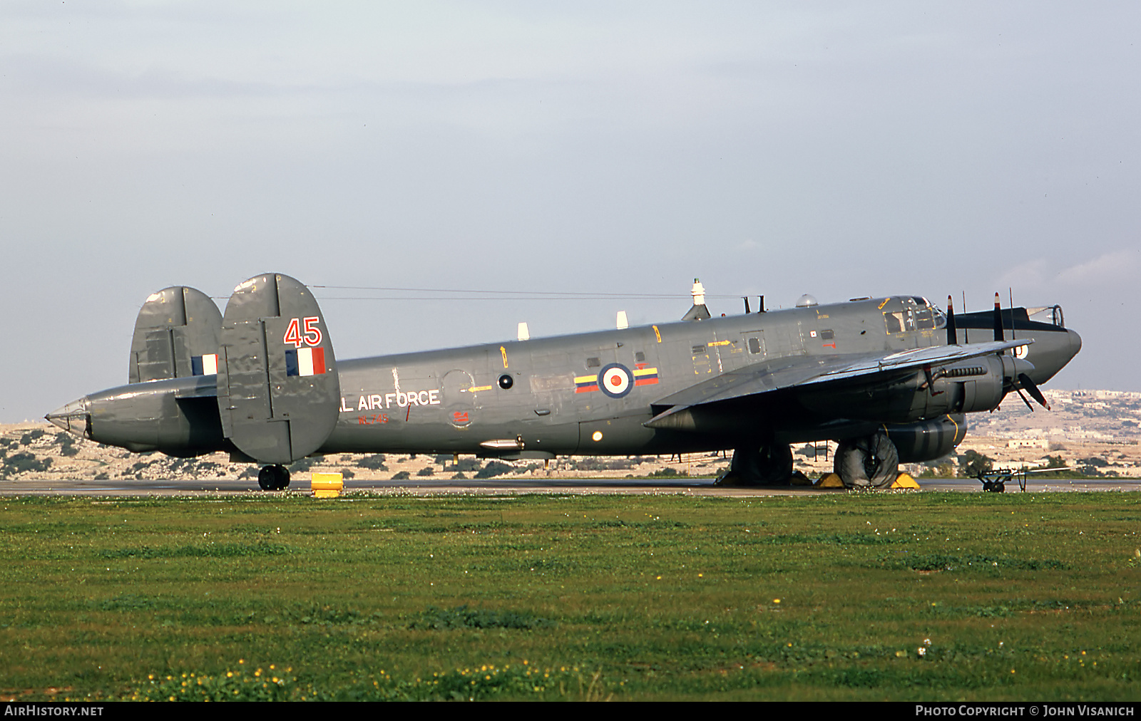 Aircraft Photo of WL745 | Avro 696 Shackleton AEW2 | UK - Air Force | AirHistory.net #388883