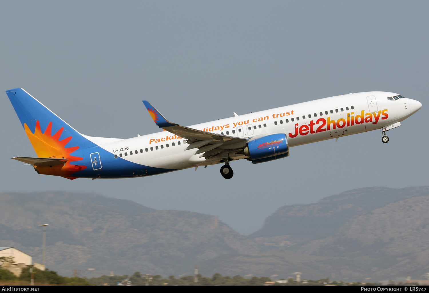 Aircraft Photo of G-JZBO | Boeing 737-800 | Jet2 Holidays | AirHistory.net #388964