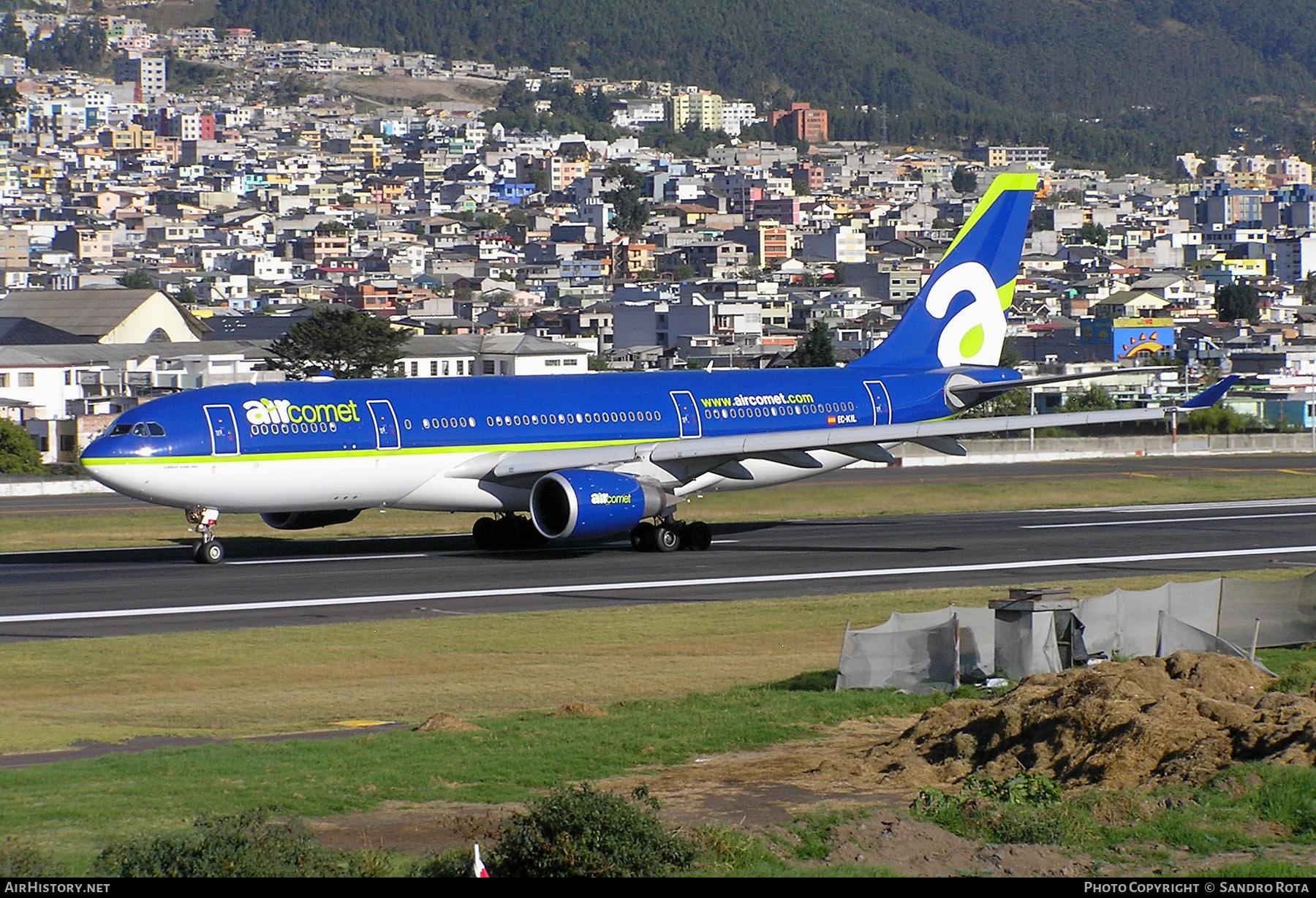 Aircraft Photo of EC-KIL | Airbus A330-202 | Air Comet | AirHistory.net #389033