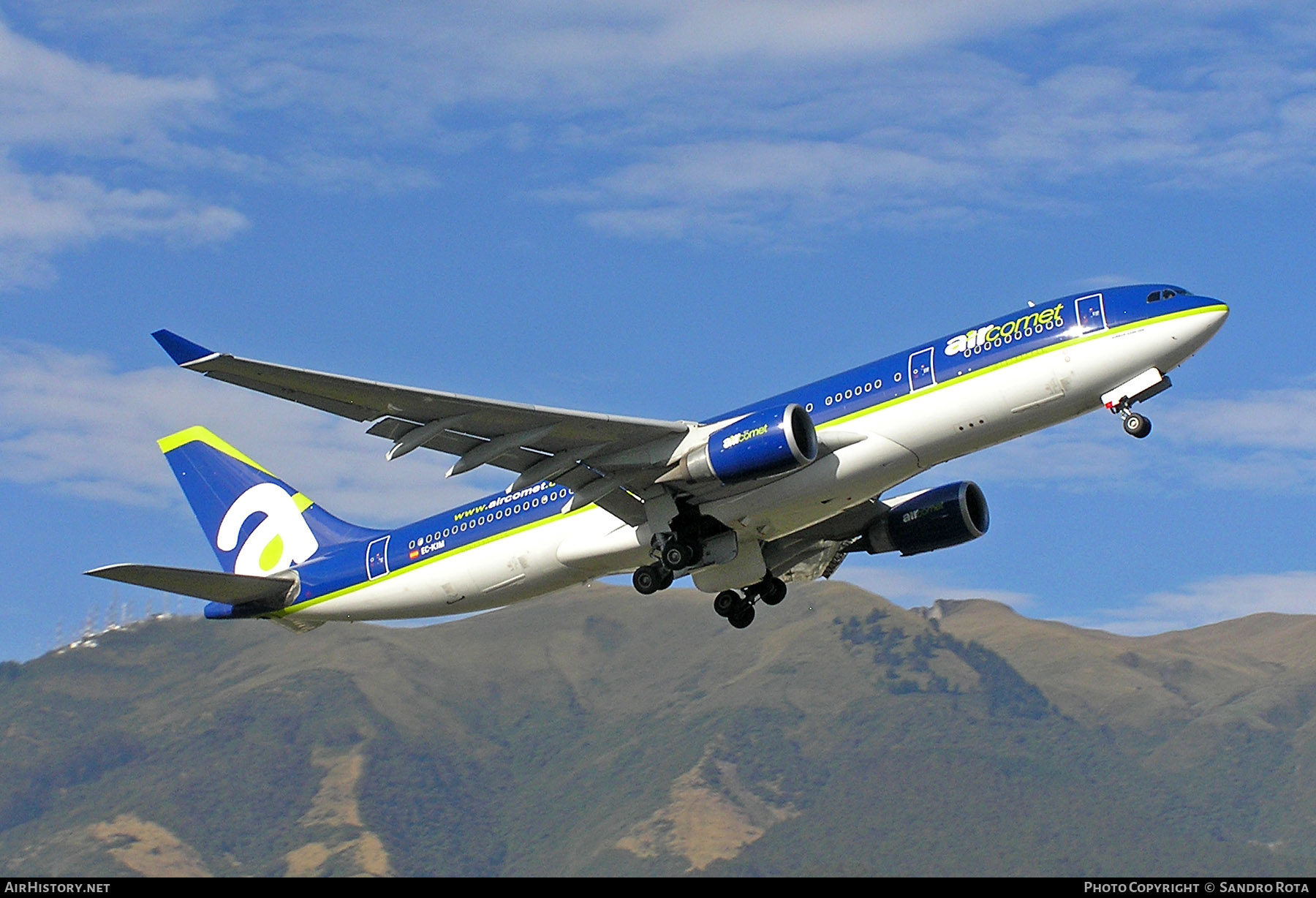 Aircraft Photo of EC-KIM | Airbus A330-202 | Air Comet | AirHistory.net #389039