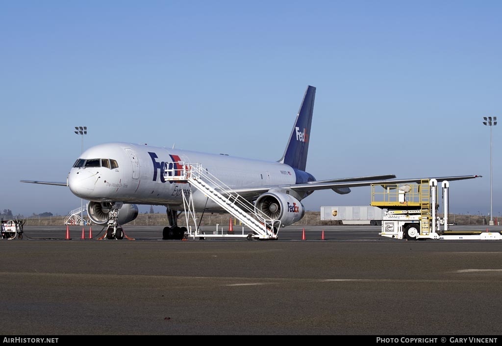 Aircraft Photo of N955FD | Boeing 757-236/SF | FedEx Express | AirHistory.net #389116