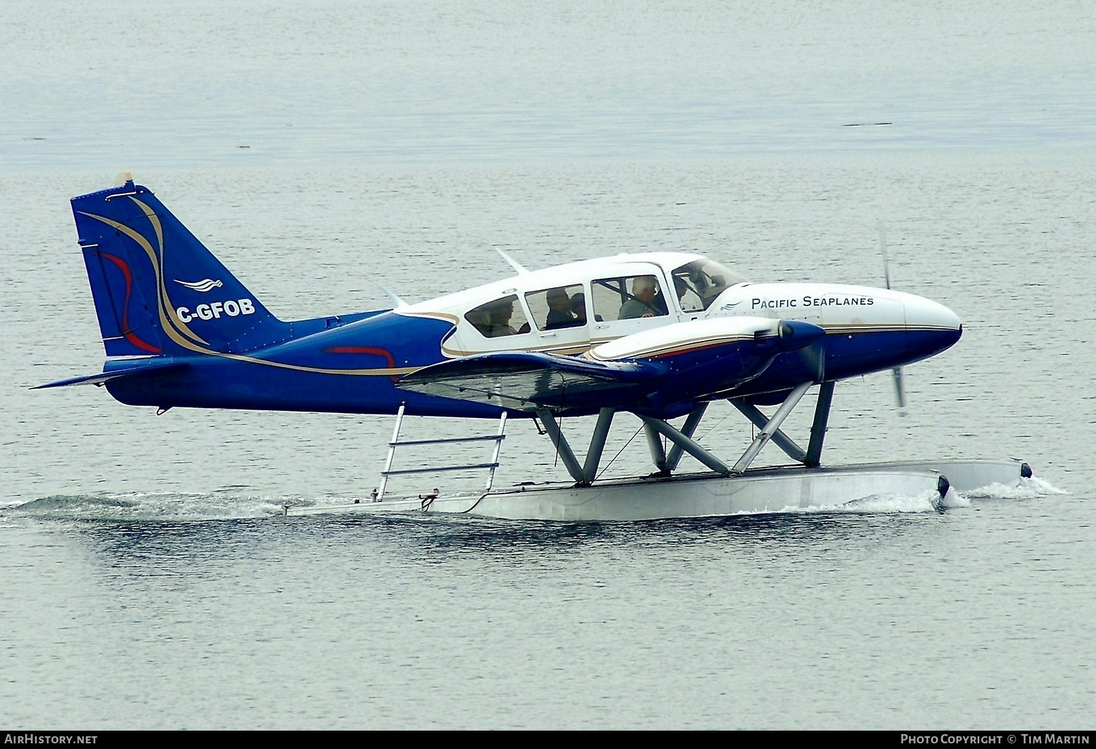 Aircraft Photo of C-GFOB | Piper PA-23S-250 Aztec C Nomad | Pacific Seaplanes | AirHistory.net #389179