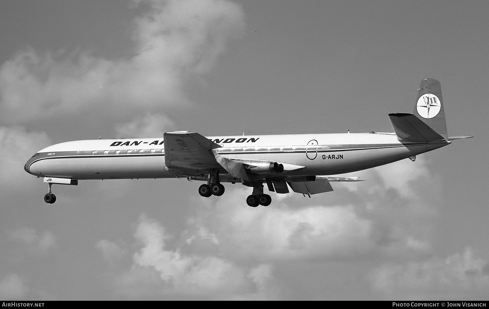 Aircraft Photo of G-ARJN | De Havilland D.H. 106 Comet 4B | Dan-Air London | AirHistory.net #389186