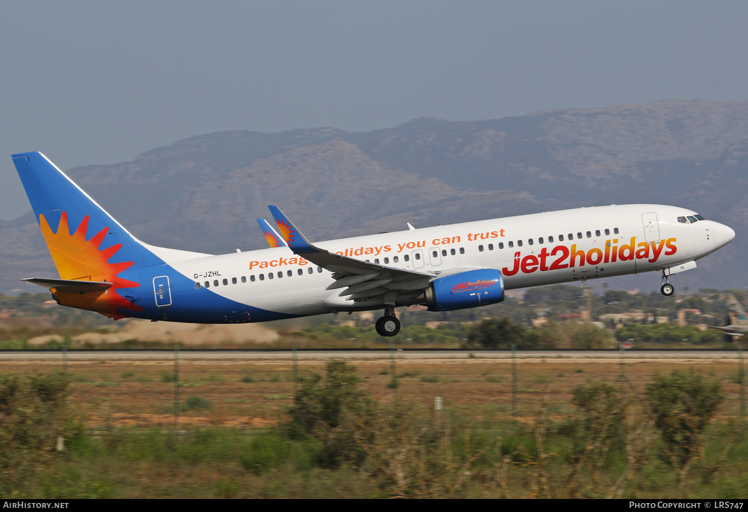 Aircraft Photo of G-JZHL | Boeing 737-800 | Jet2 Holidays | AirHistory.net #389246