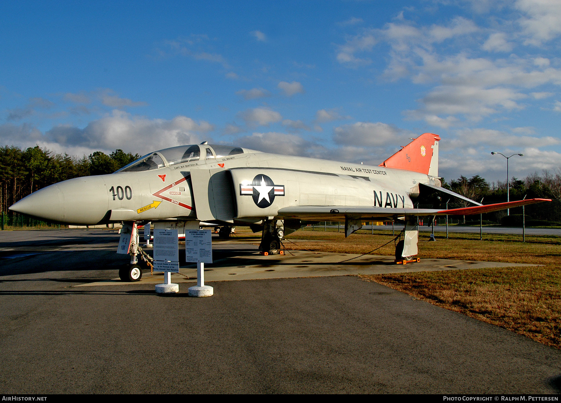 Aircraft Photo of 153071 | McDonnell Douglas F-4J Phantom II | USA - Navy | AirHistory.net #389304