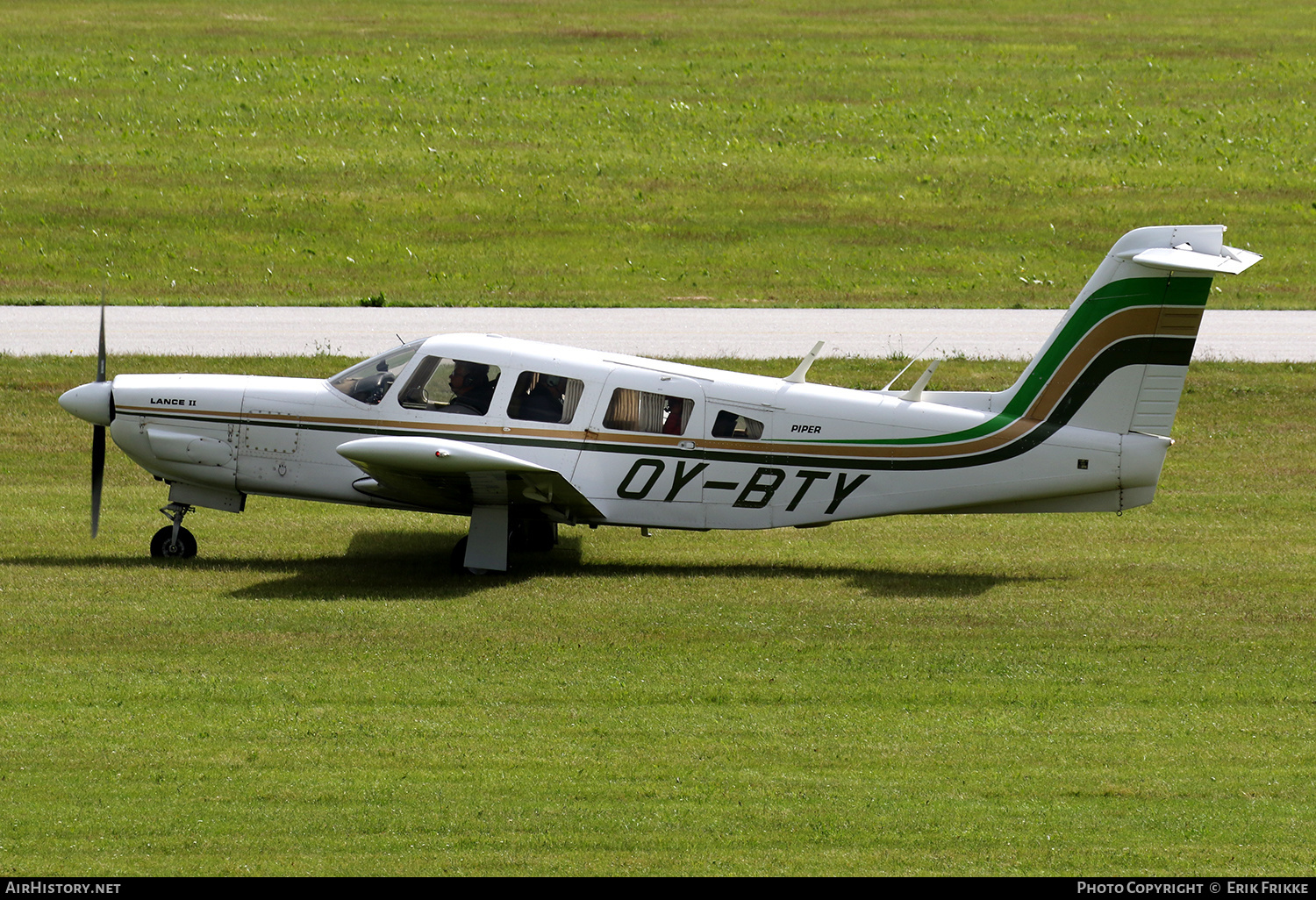 Aircraft Photo of OY-BTY | Piper PA-32RT-300 Lance II | AirHistory.net #389352