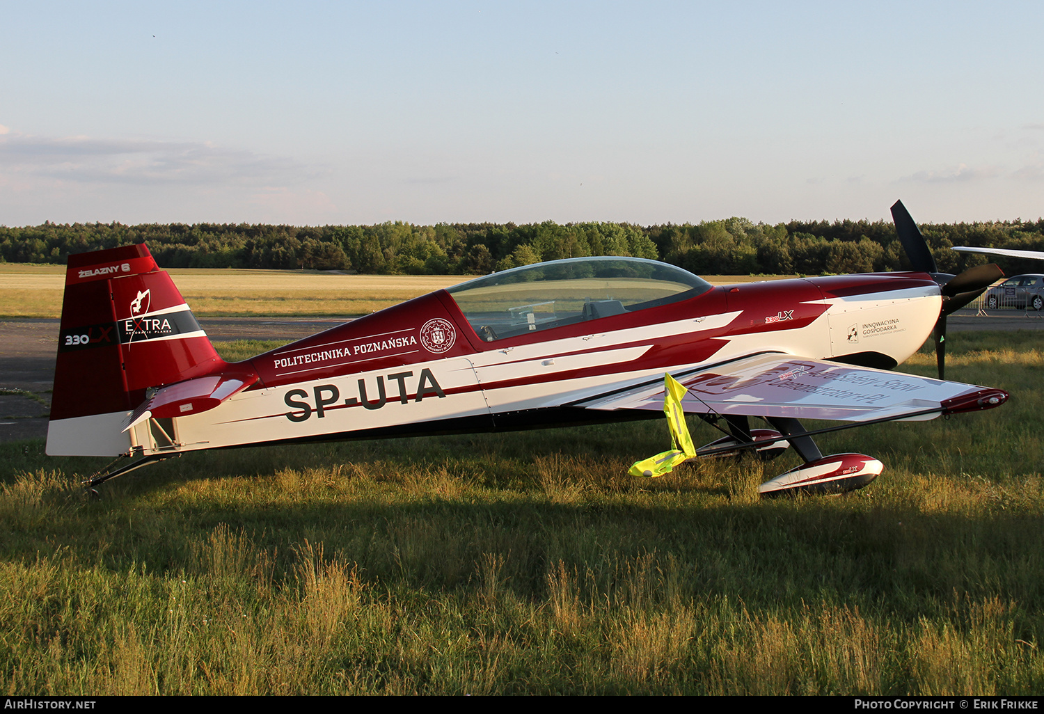 Aircraft Photo of SP-UTA | Extra EA-300LC | AirHistory.net #389392