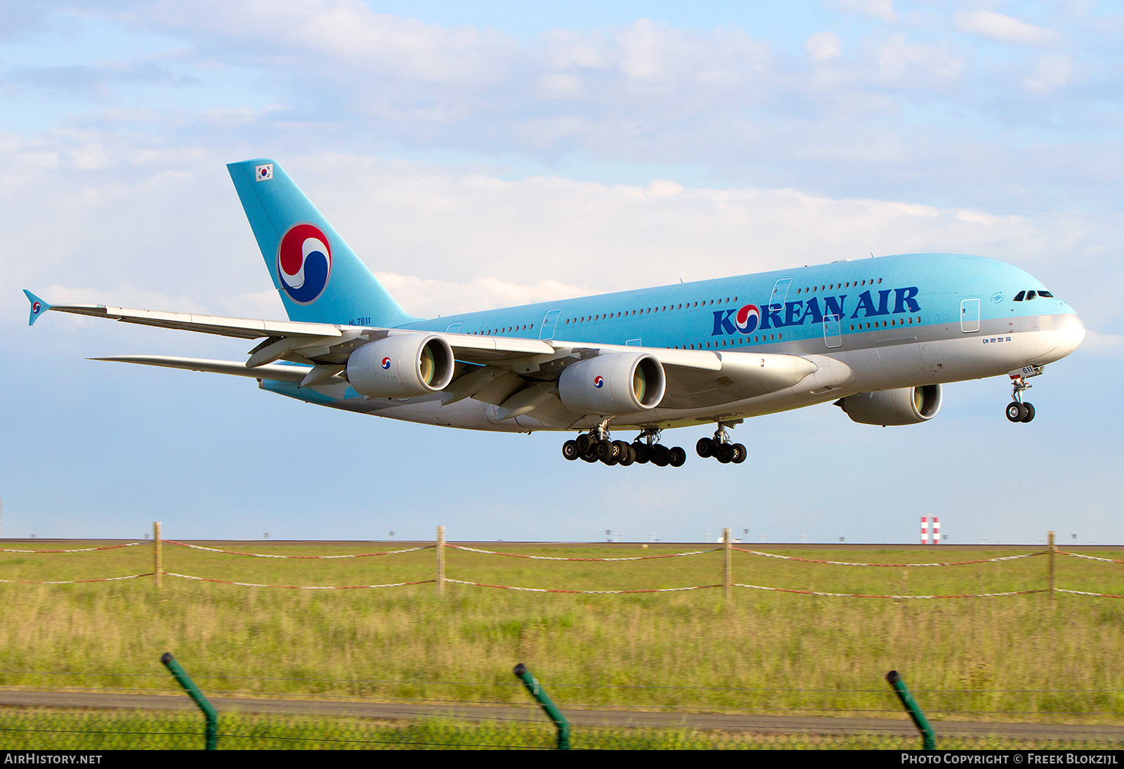Aircraft Photo of HL7611 | Airbus A380-861 | Korean Air | AirHistory.net #389400