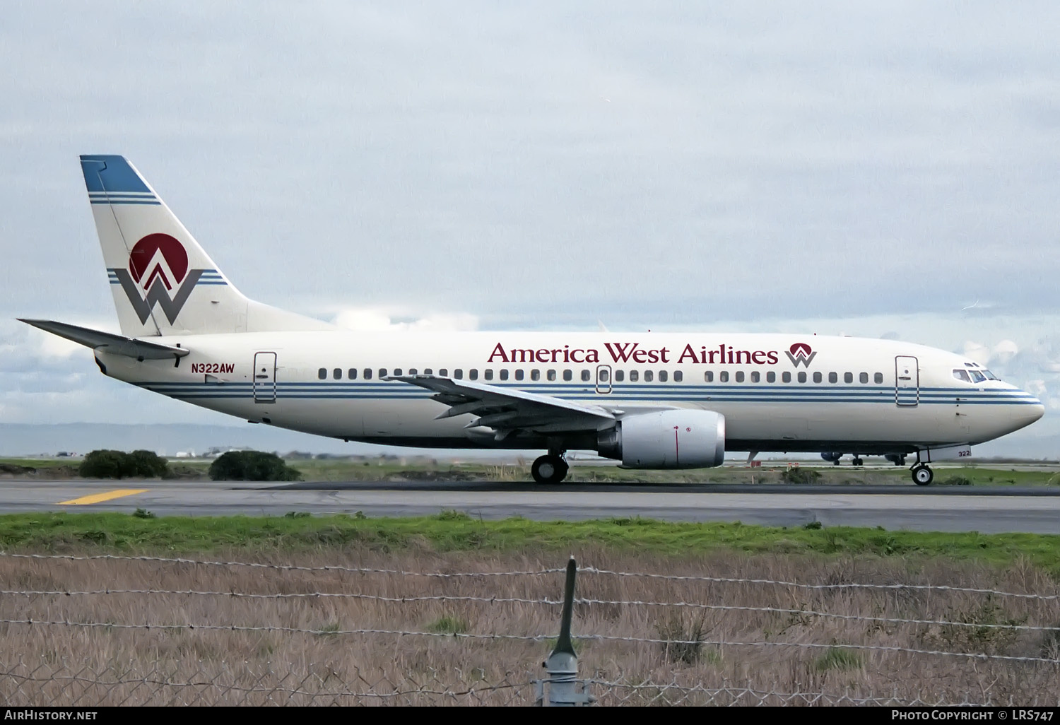Aircraft Photo of N322AW | Boeing 737-3G7 | America West Airlines | AirHistory.net #389458