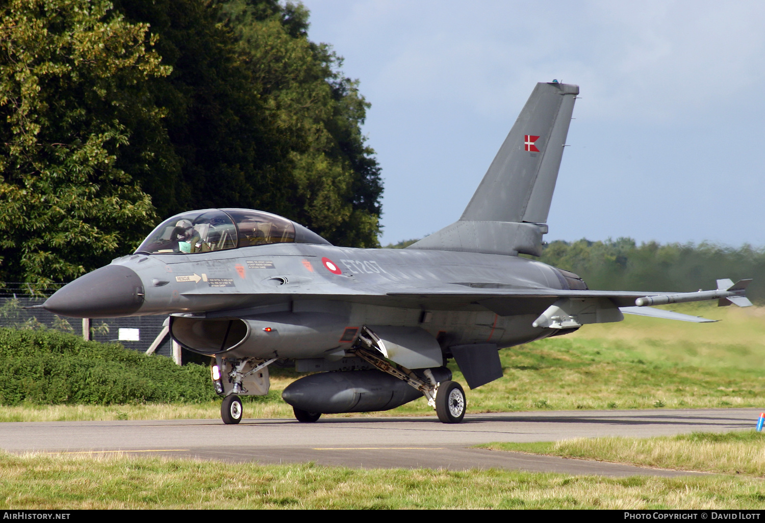 Aircraft Photo of ET-207 | General Dynamics F-16BM Fighting Falcon | Denmark - Air Force | AirHistory.net #389463