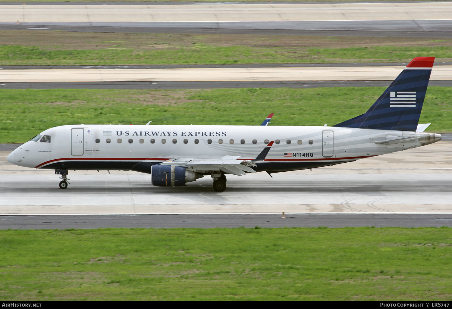 Aircraft Photo of N114HQ | Embraer 175LR (ERJ-170-200LR) | US Airways Express | AirHistory.net #389487