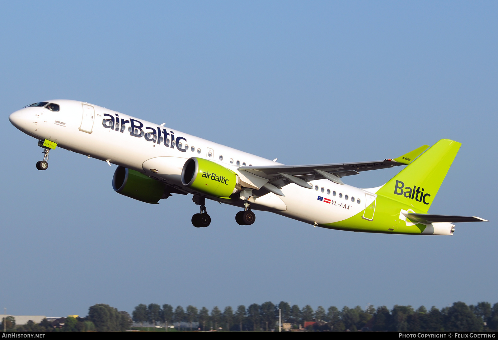Aircraft Photo of YL-AAX | Airbus A220-371 (BD-500-1A11) | AirBaltic | AirHistory.net #389497