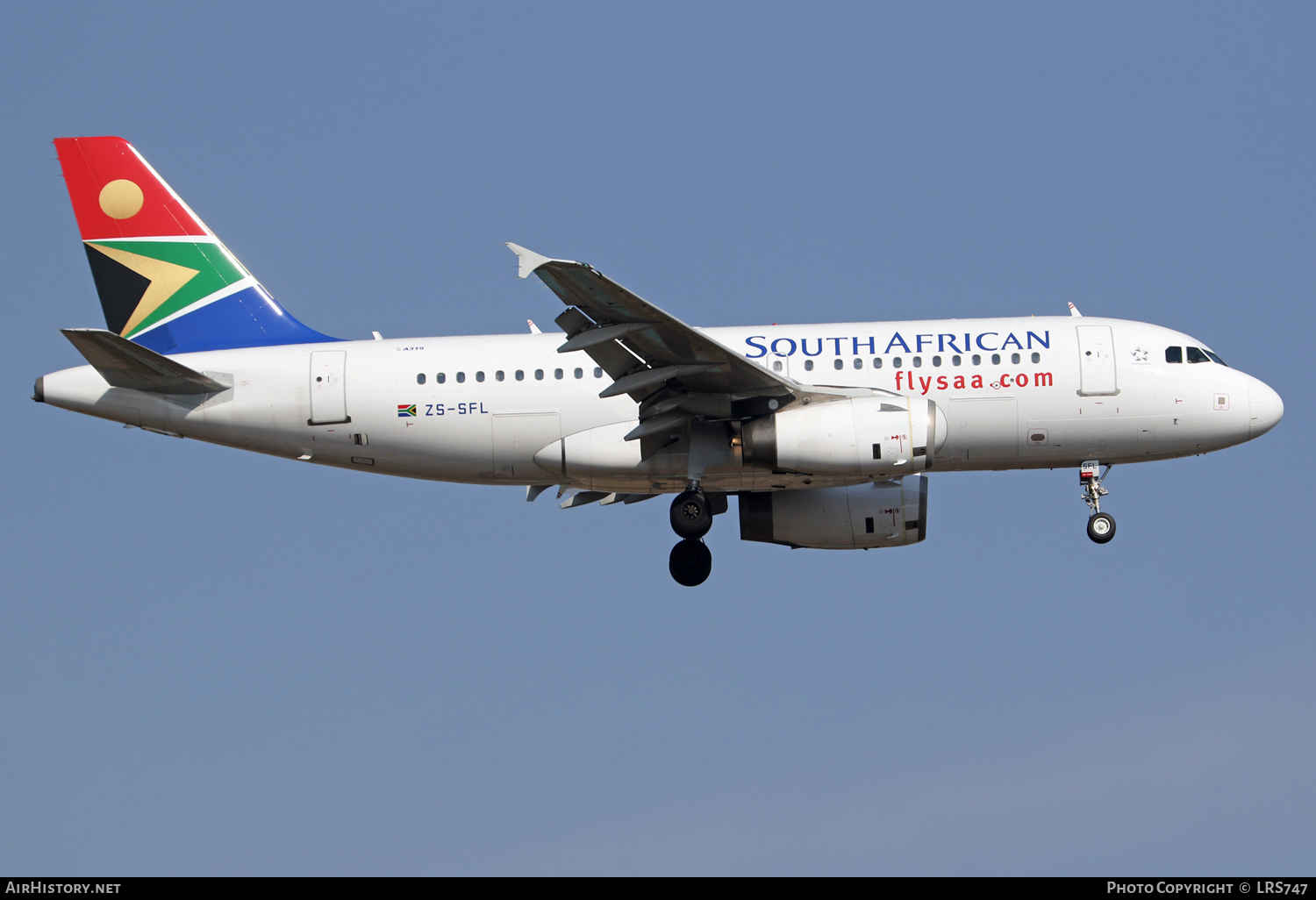 Aircraft Photo of ZS-SFL | Airbus A319-131 | South African Airways | AirHistory.net #389530