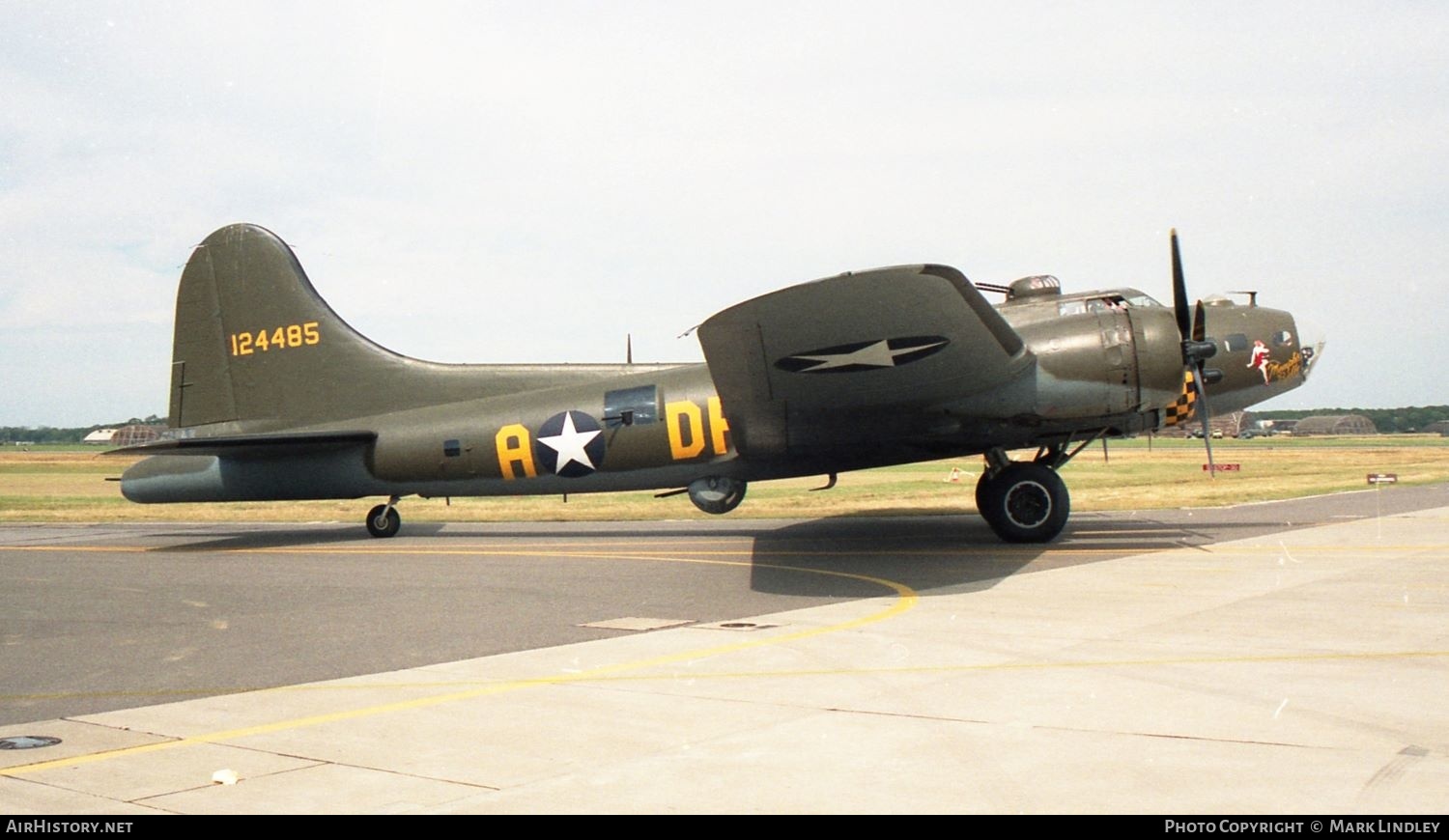 Aircraft Photo of G-BEDF / 124485 | Boeing B-17G Flying Fortress | USA - Air Force | AirHistory.net #389544