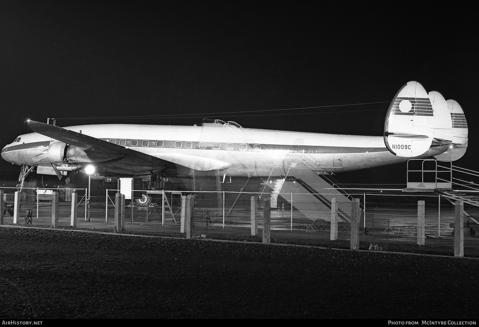 Aircraft Photo of N1009C | Lockheed L-1049H Super Constellation | Aerlínte Éireann | AirHistory.net #389619