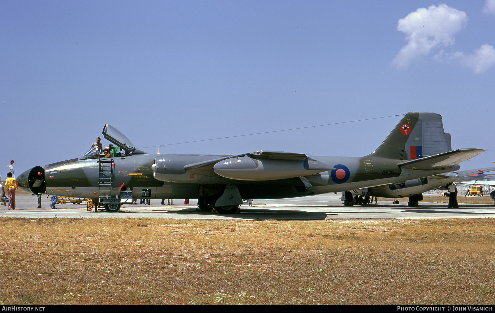 Aircraft Photo of XH136 | English Electric Canberra PR9 | UK - Air Force | AirHistory.net #389639