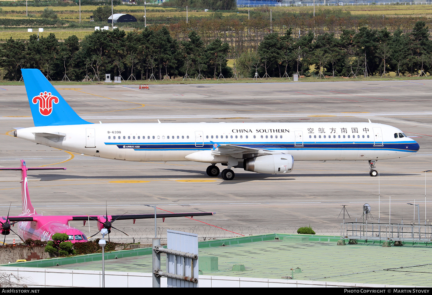 Aircraft Photo of B-6398 | Airbus A321-231 | China Southern Airlines | AirHistory.net #389753