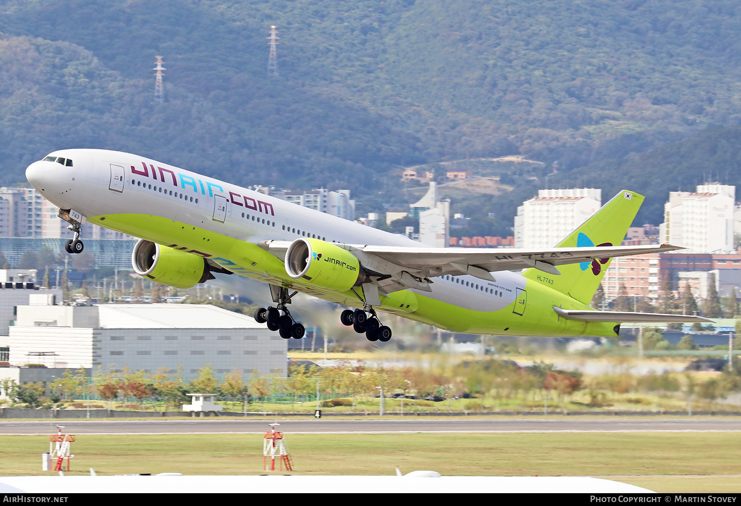 Aircraft Photo of HL7743 | Boeing 777-2B5/ER | Jin Air | AirHistory.net #389755