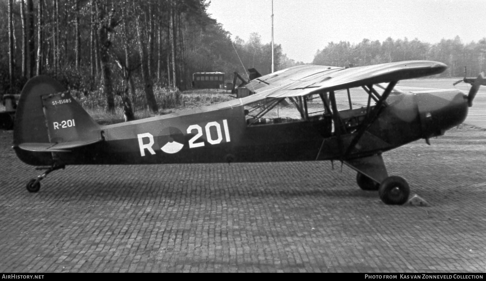 Aircraft Photo of R-201 | Piper L-21A Super Cub | Netherlands - Air Force | AirHistory.net #389775