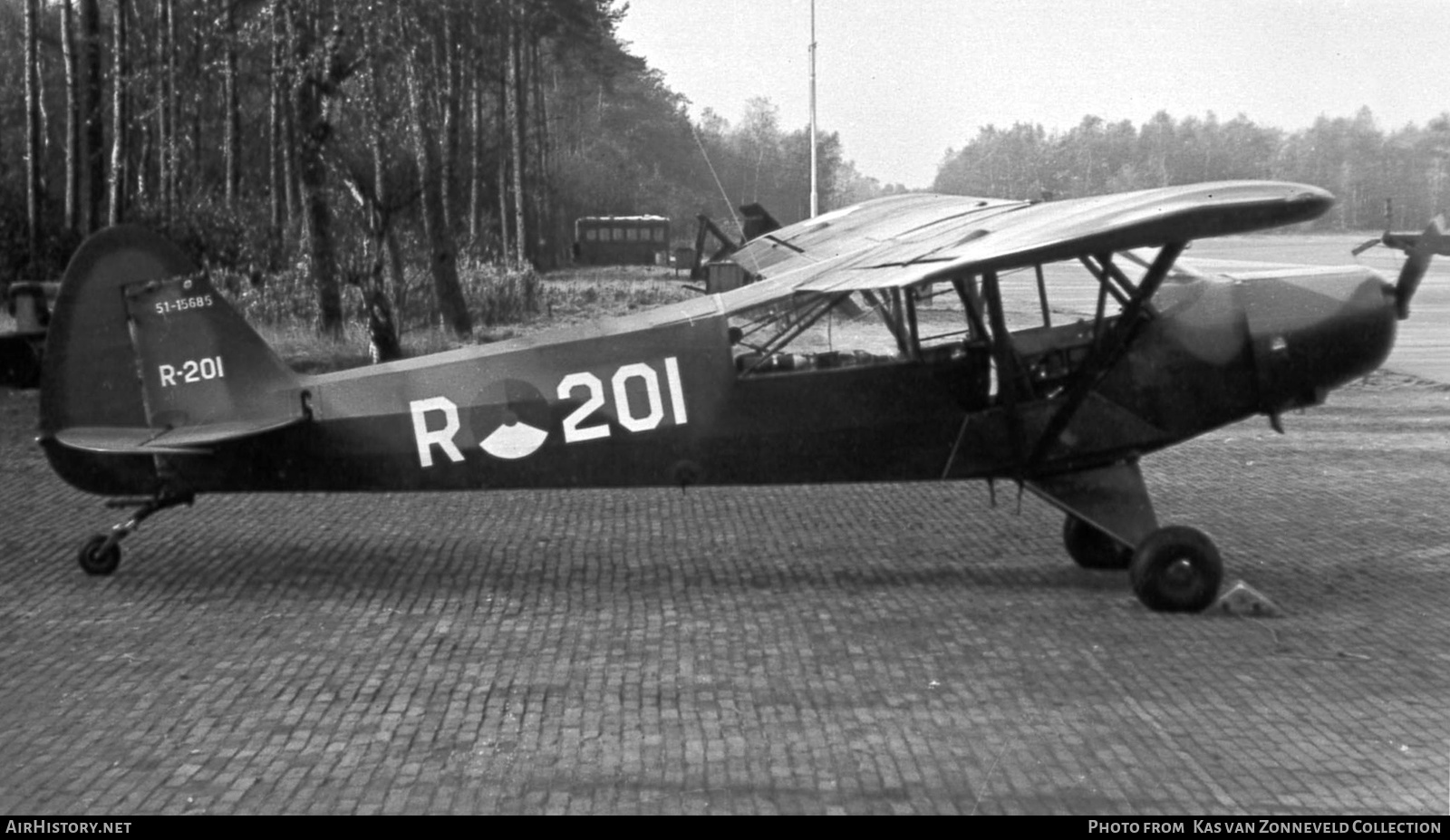 Aircraft Photo of R-201 | Piper L-21A Super Cub | Netherlands - Air Force | AirHistory.net #389775