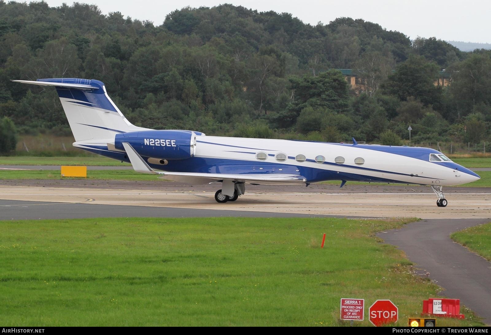 Aircraft Photo of N225EE | Gulfstream Aerospace G-V Gulfstream V | AirHistory.net #389957