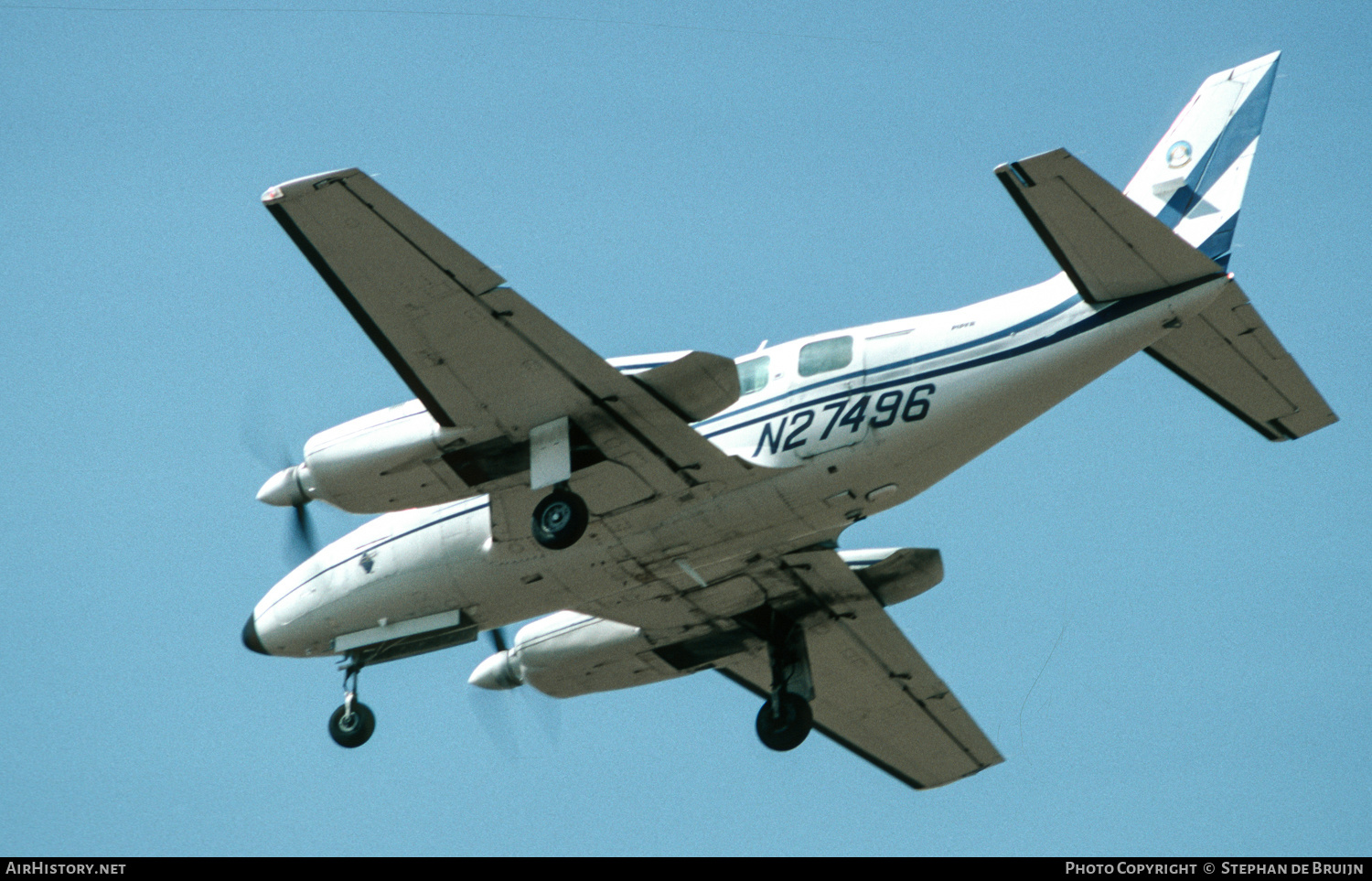 Aircraft Photo of N27496 | Piper PA-31-350 Navajo Chieftain | AirHistory.net #389981