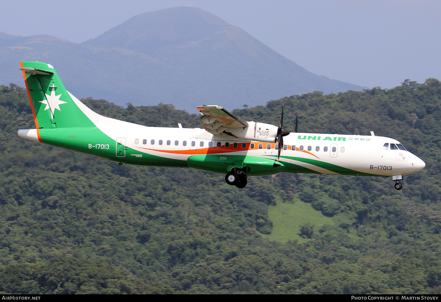 Aircraft Photo of B-17013 | ATR ATR-72-600 (ATR-72-212A) | UNI Air | AirHistory.net #389991