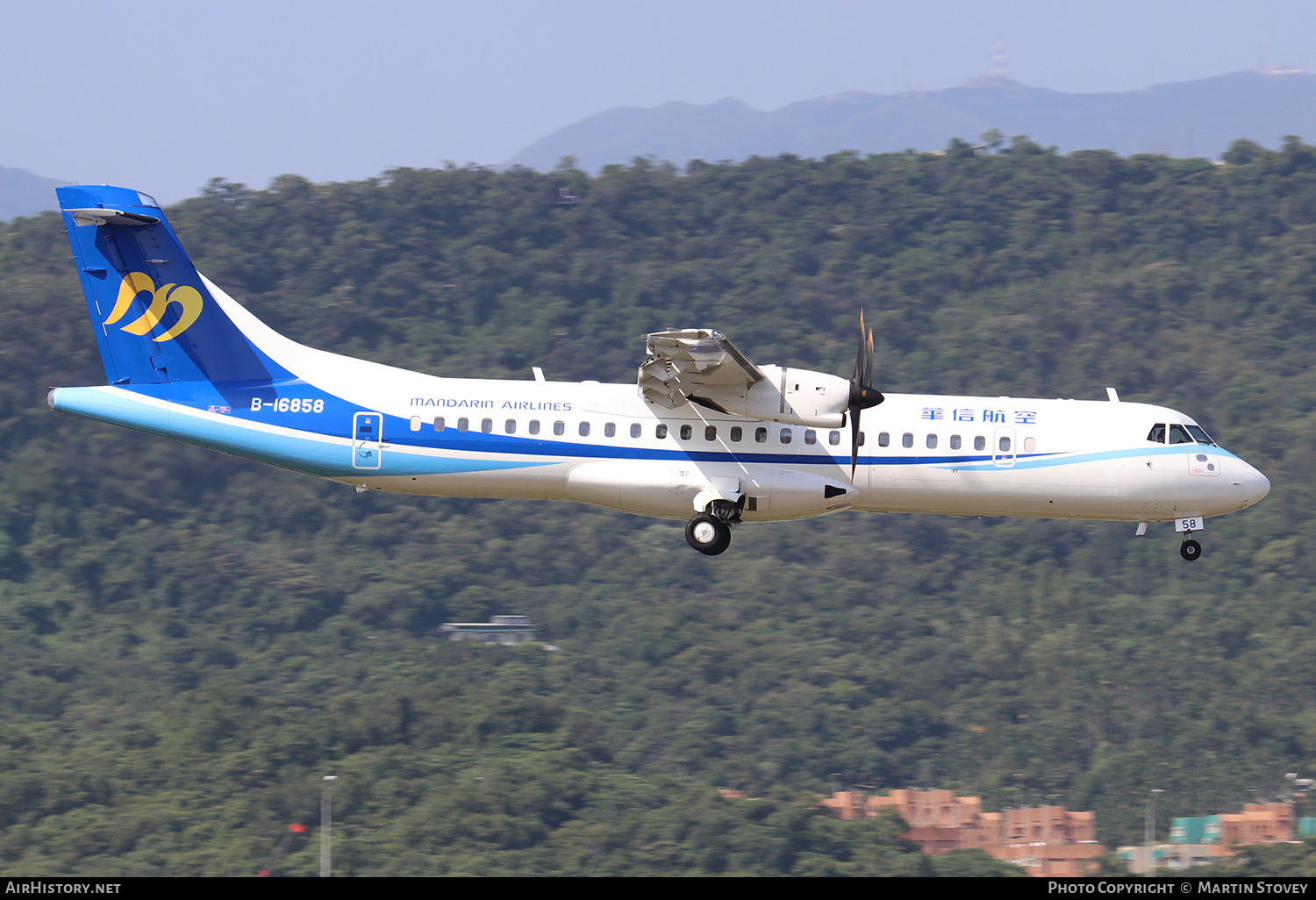 Aircraft Photo of B-16858 | ATR ATR-72-600 (ATR-72-212A) | Mandarin Airlines | AirHistory.net #389995