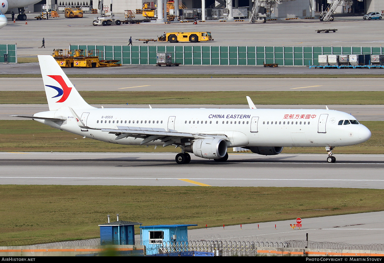Aircraft Photo of B-8559 | Airbus A321-211 | China Eastern Airlines | AirHistory.net #390023