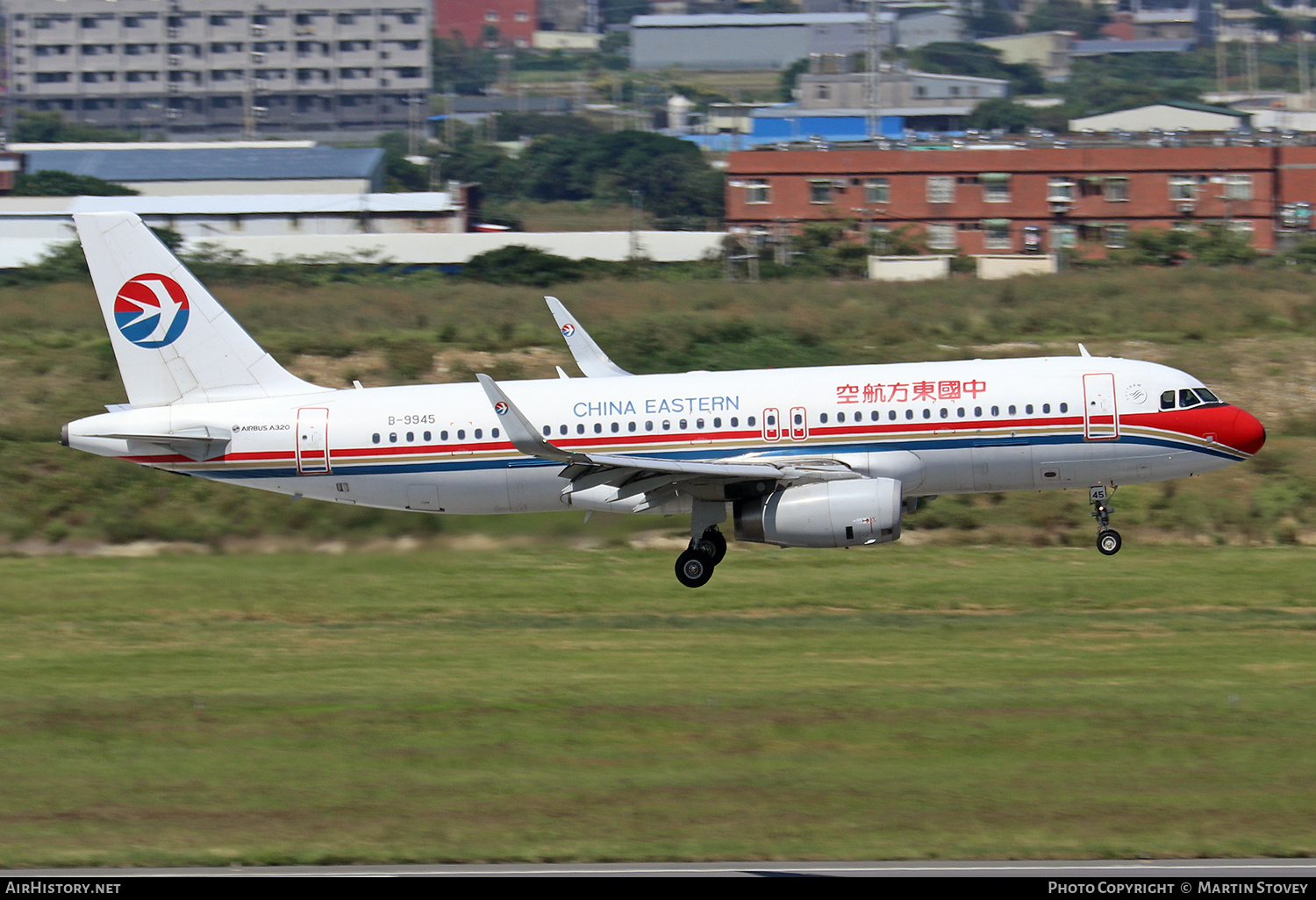 Aircraft Photo of B-9945 | Airbus A320-232 | China Eastern Airlines | AirHistory.net #390026