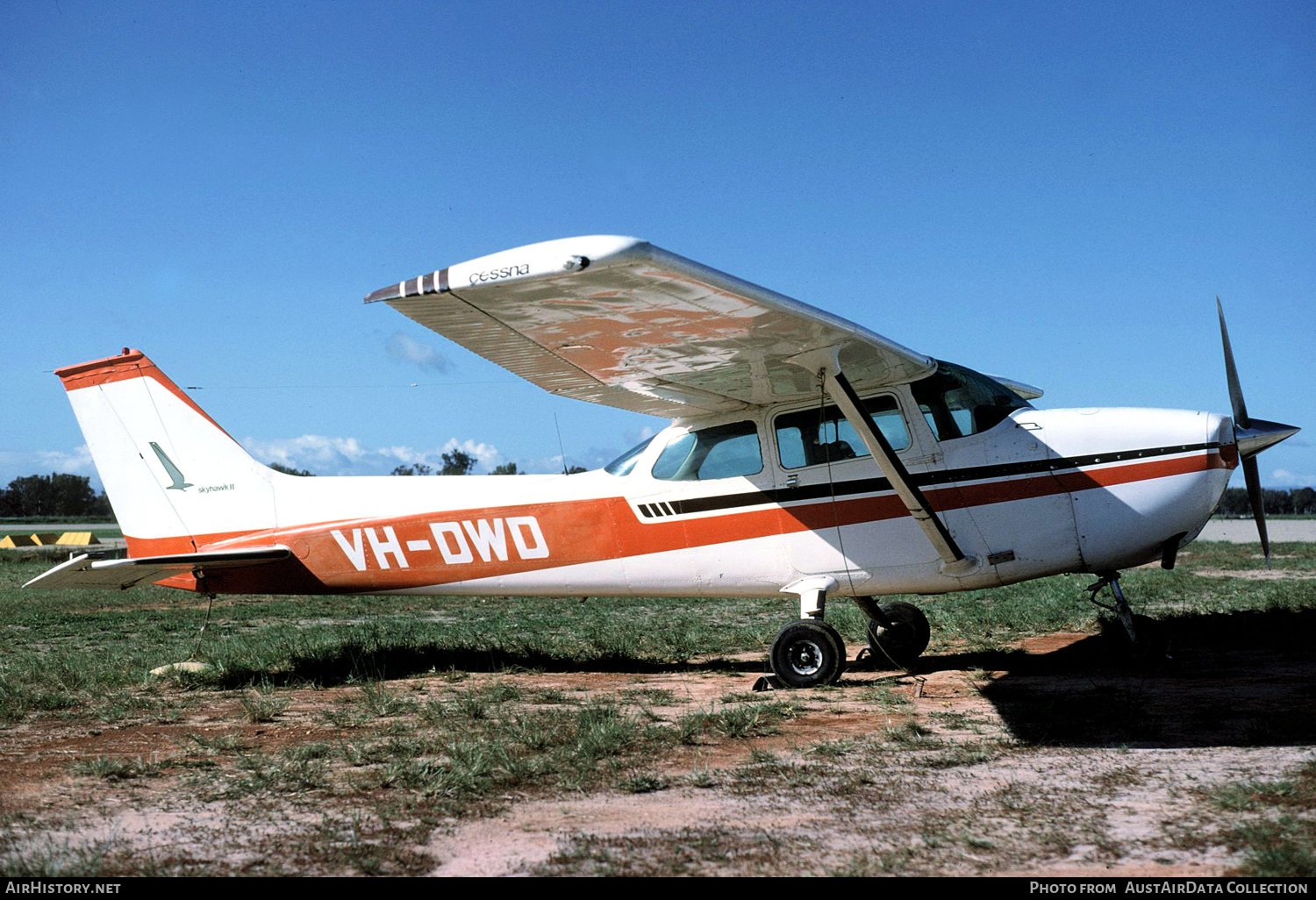 Aircraft Photo of VH-DWD | Cessna 172M Skyhawk | AirHistory.net #390094