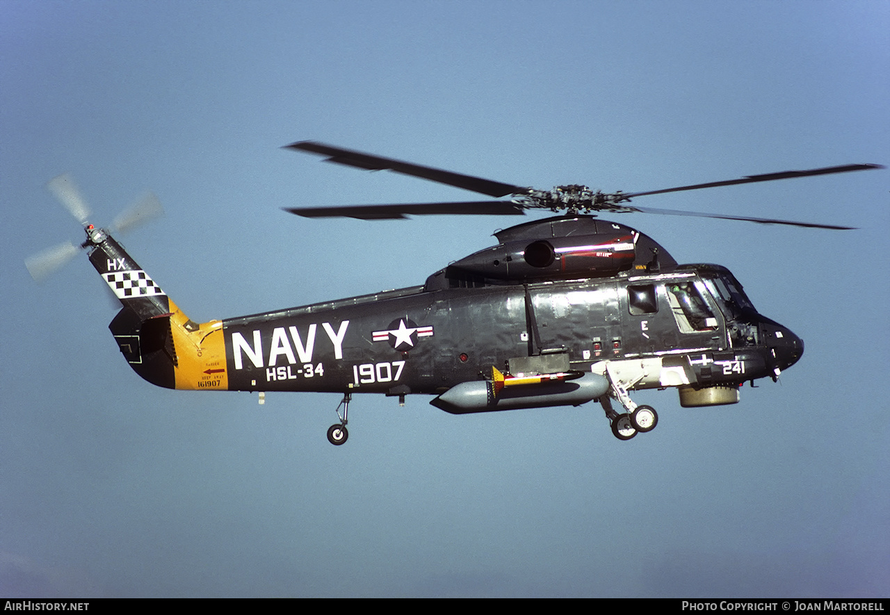 Aircraft Photo of 161907 | Kaman SH-2F Seasprite (K-888) | USA - Navy | AirHistory.net #390173