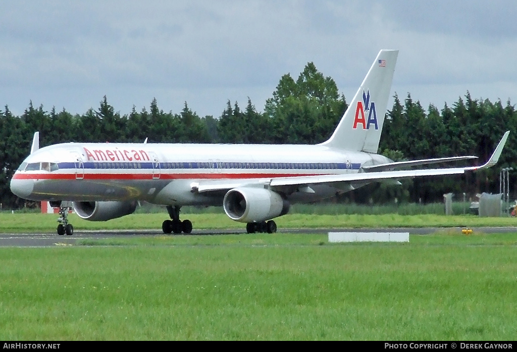 Aircraft Photo of N190AA | Boeing 757-223 | American Airlines | AirHistory.net #390209
