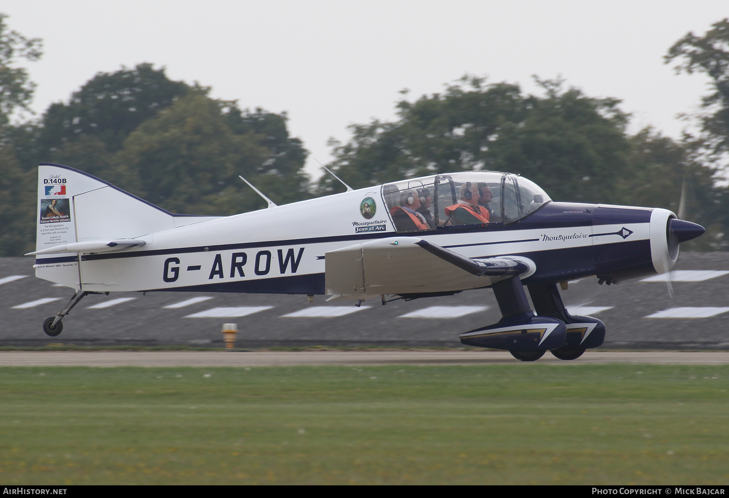 Aircraft Photo of G-AROW | SAN Jodel D-140B Mousquetaire II | AirHistory.net #390272