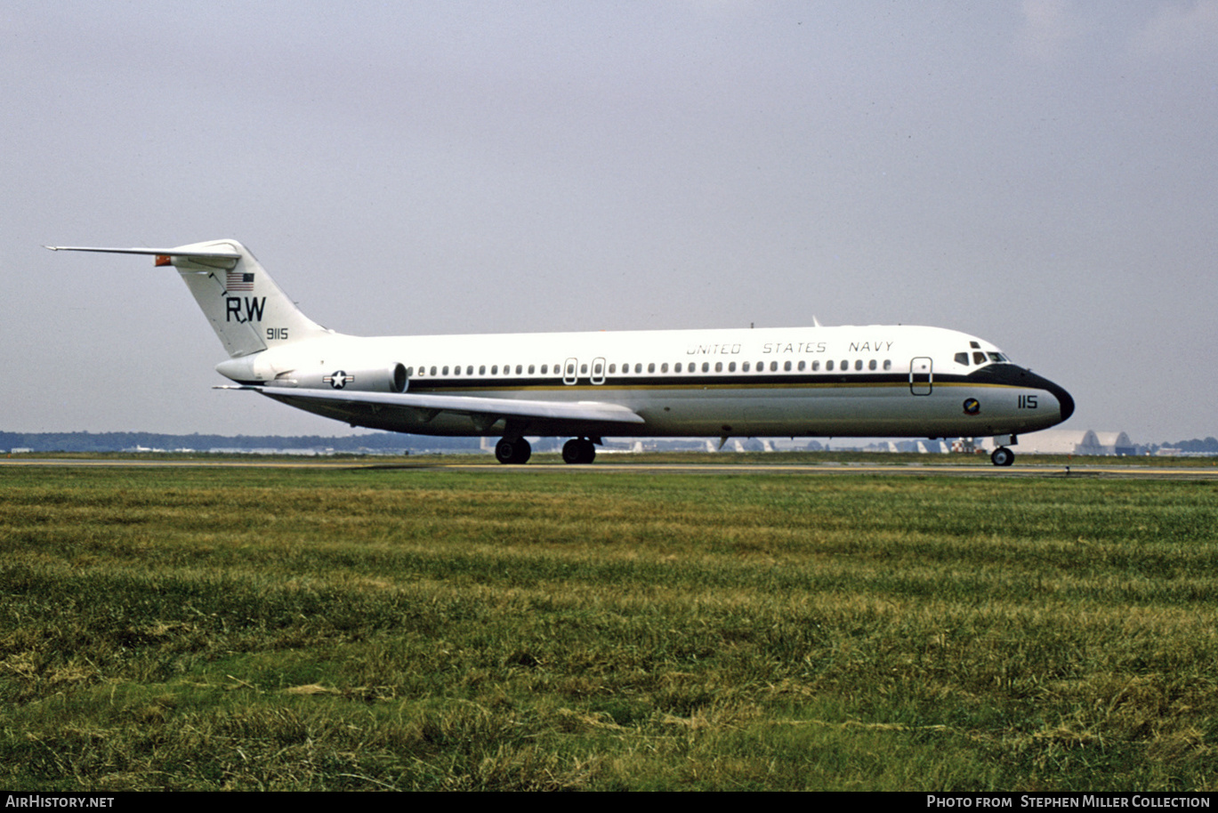 Aircraft Photo of 159115 / 9115 | McDonnell Douglas C-9B Skytrain II | USA - Navy | AirHistory.net #390336