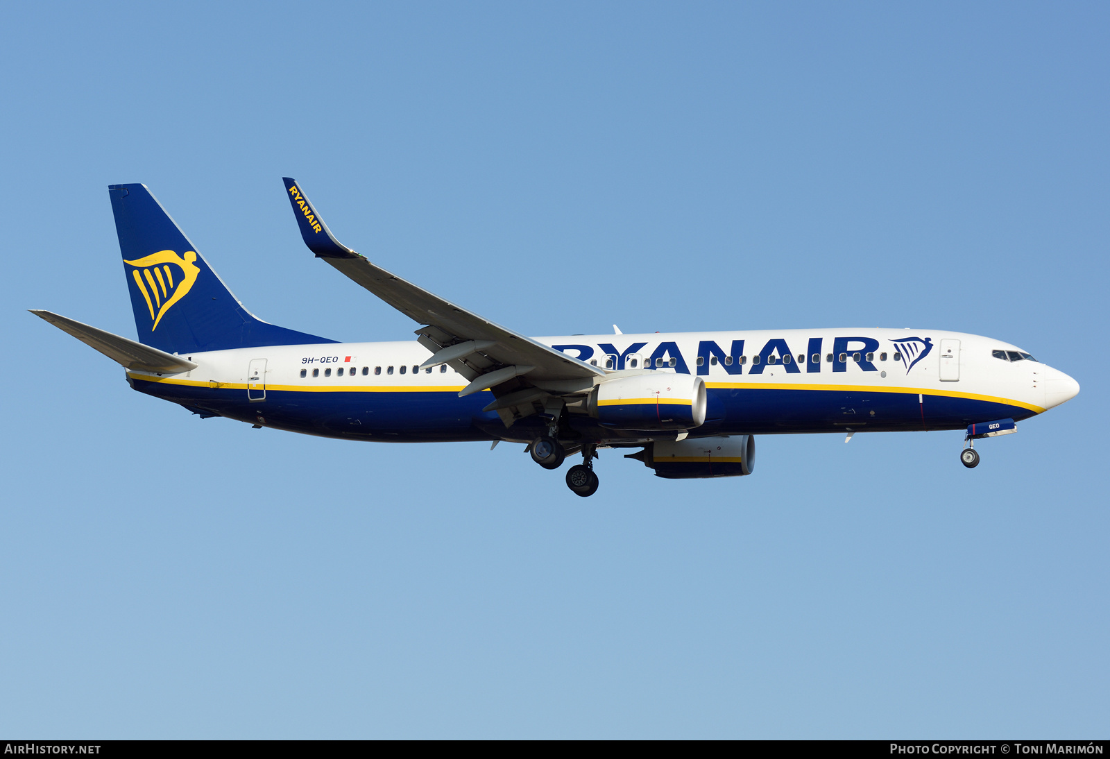 Aircraft Photo of 9H-QEO | Boeing 737-800 | Ryanair | AirHistory.net #390369