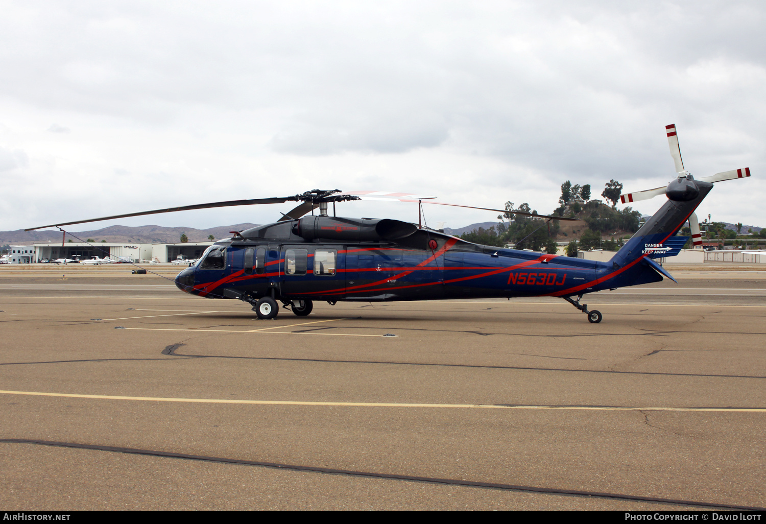 Aircraft Photo of N563DJ | Sikorsky UH-60A Black Hawk (S-70A) | AirHistory.net #390413