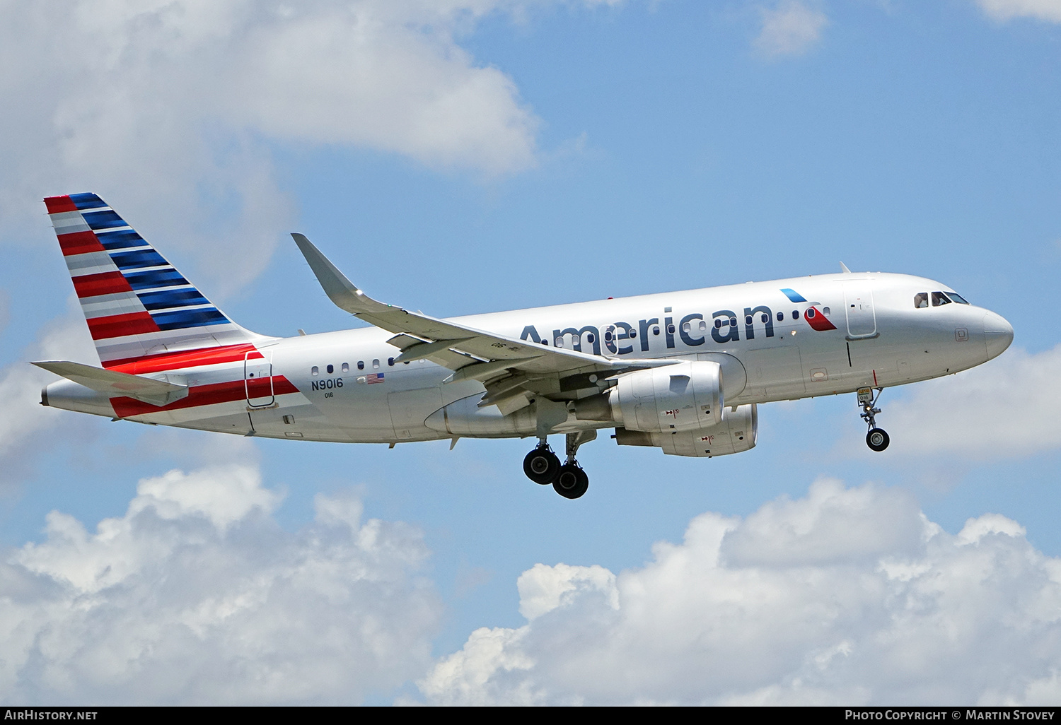 Aircraft Photo of N9016 | Airbus A319-115 | American Airlines | AirHistory.net #390456