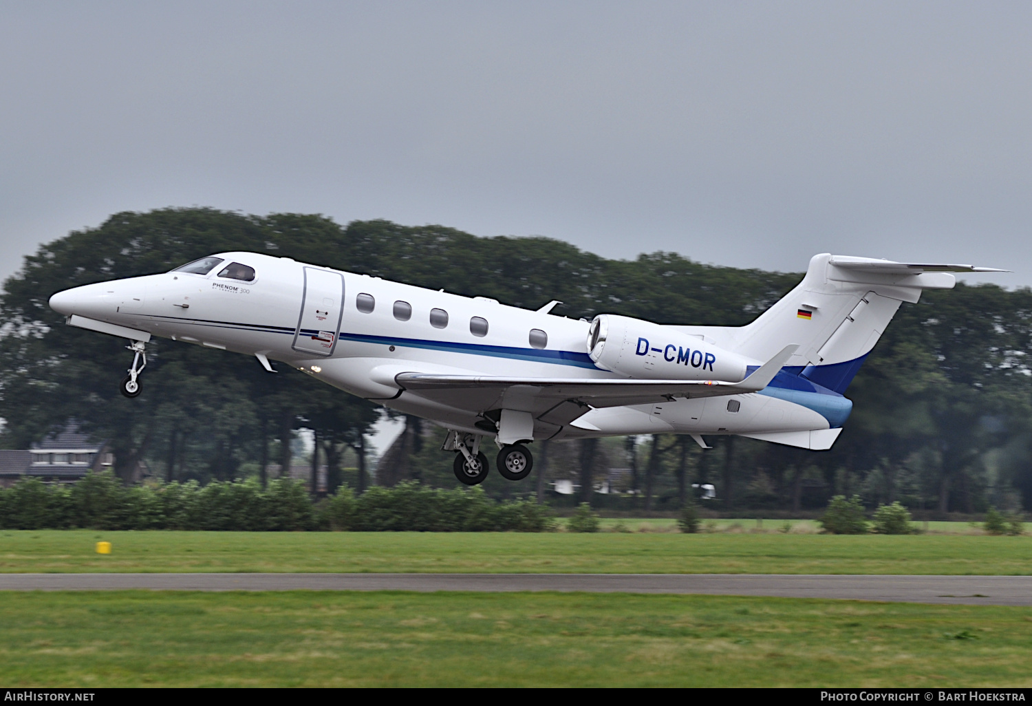 Aircraft Photo of D-CMOR | Embraer EMB-505 Phenom 300 | AirHistory.net #390475