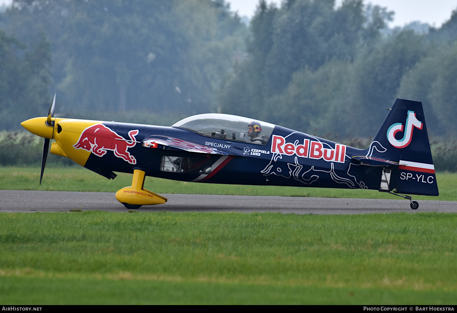 Aircraft Photo of SP-YLC | Zivko Edge 540TK | AirHistory.net #390525