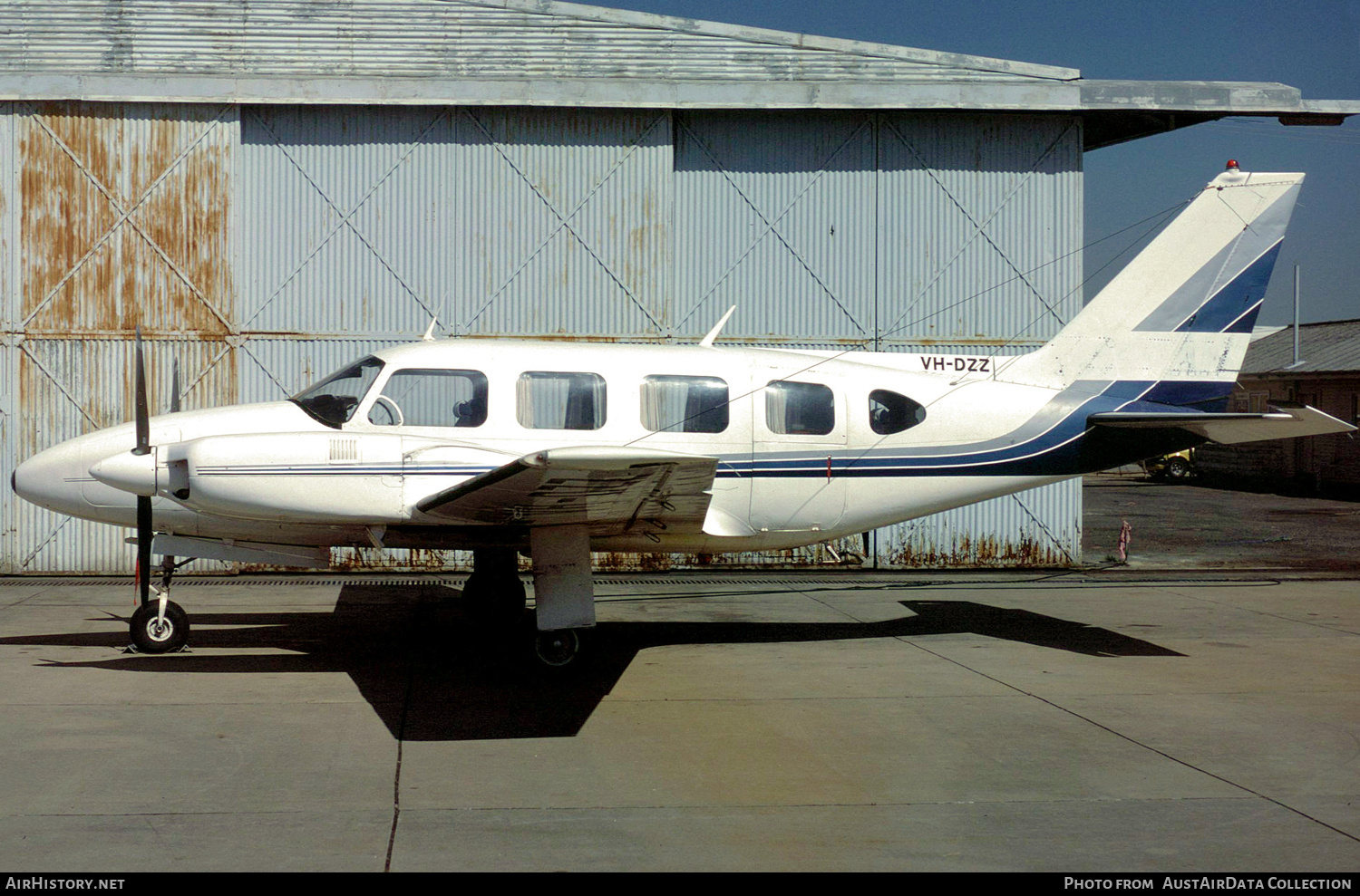 Aircraft Photo of VH-DZZ | Piper PA-31-310 Navajo | AirHistory.net #390573