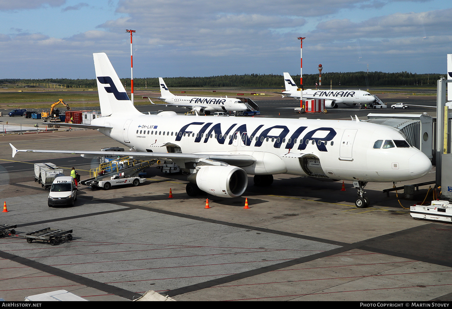 Aircraft Photo of OH-LXF | Airbus A320-214 | Finnair | AirHistory.net #390697