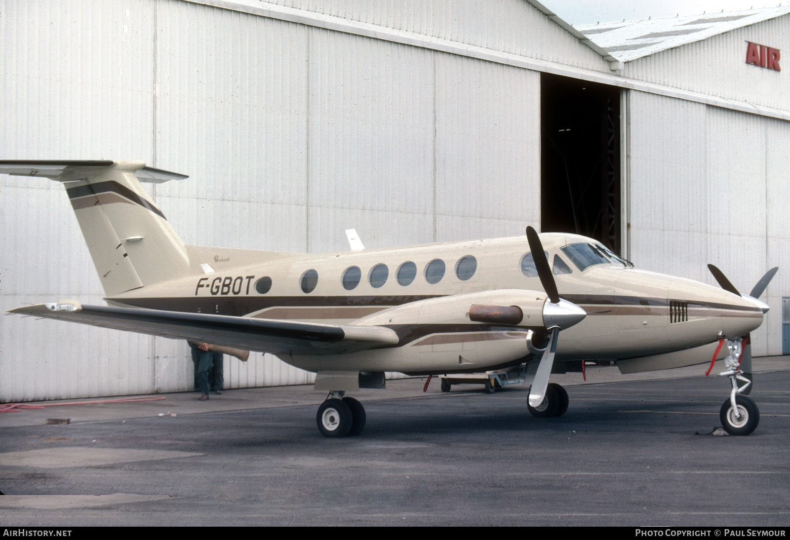 Aircraft Photo of F-GBOT | Beech 200 Super King Air | AirHistory.net #390762