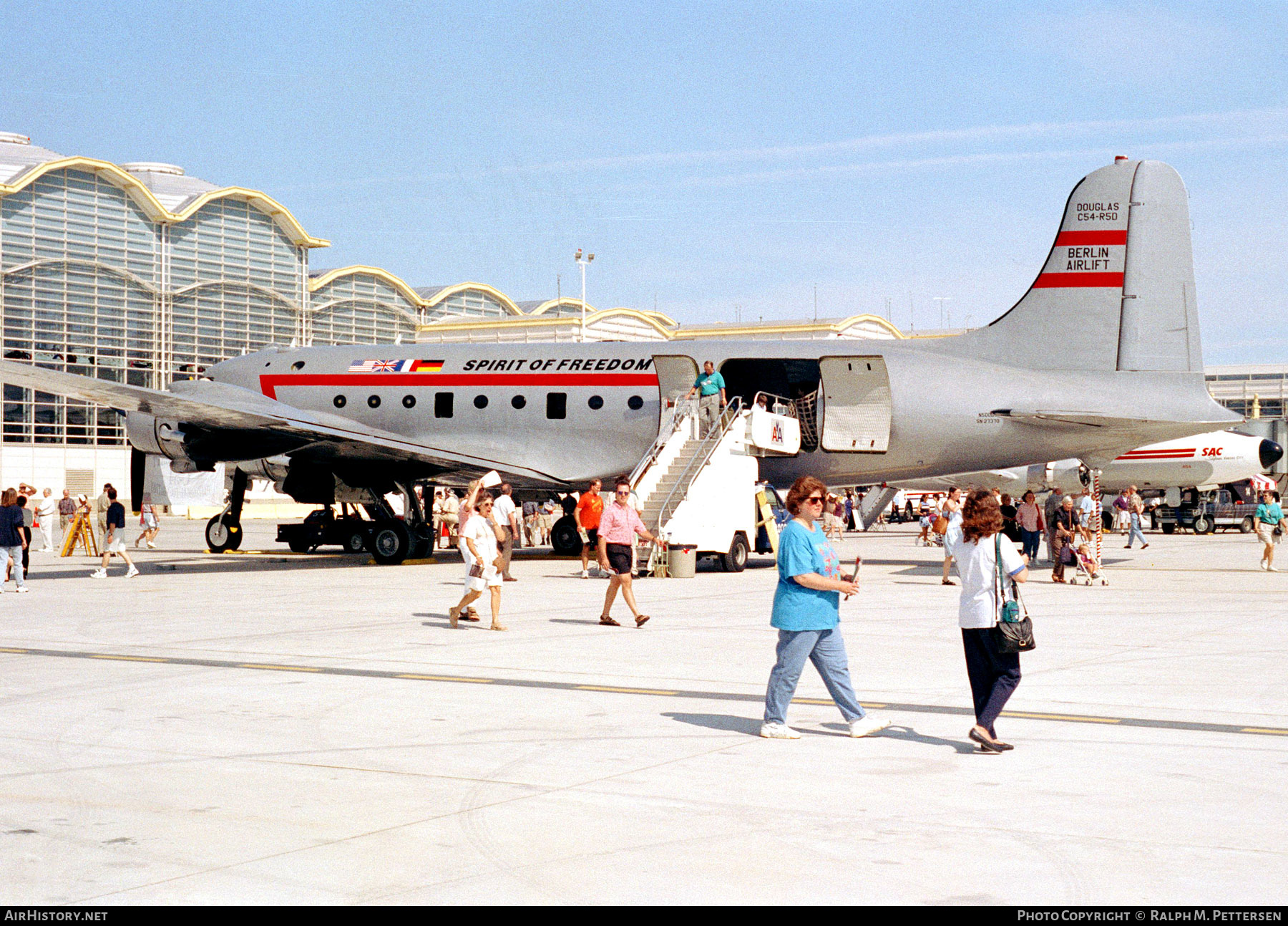 Aircraft Photo of N500EJ | Douglas C-54R Skymaster | Berlin Airlift Historical Foundation | AirHistory.net #391056