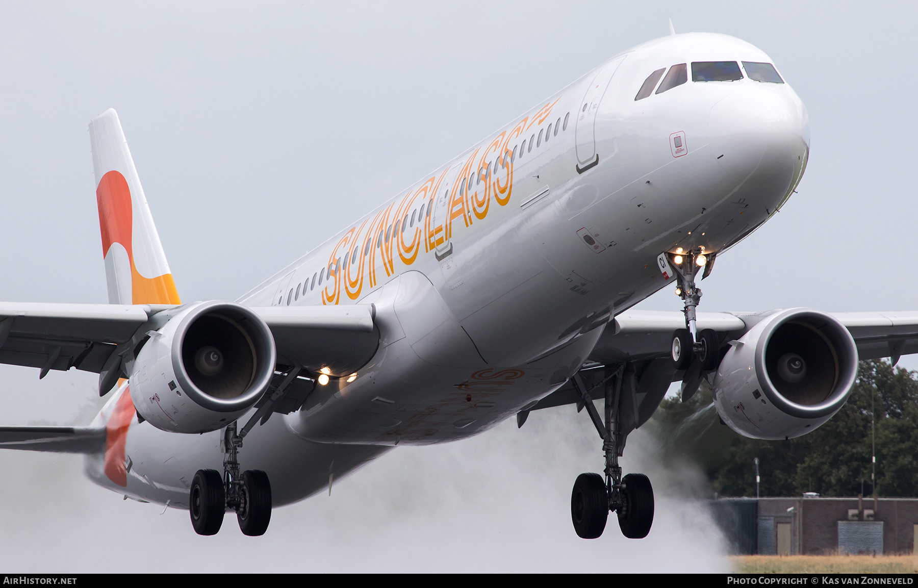Aircraft Photo of OY-TCI | Airbus A321-211 | Sunclass Airlines | AirHistory.net #391142