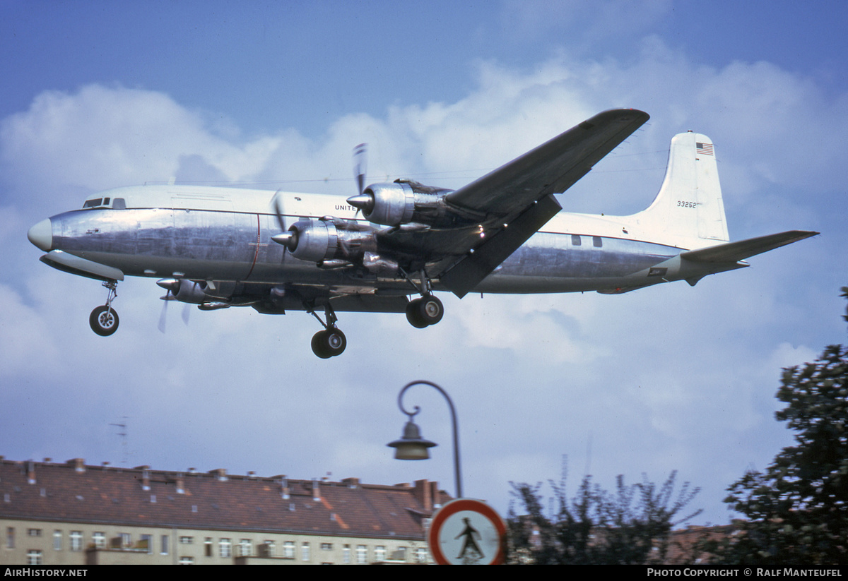 Aircraft Photo of 53-3252 / 33252 | Douglas C-118A Liftmaster (DC-6A) | USA - Air Force | AirHistory.net #391206