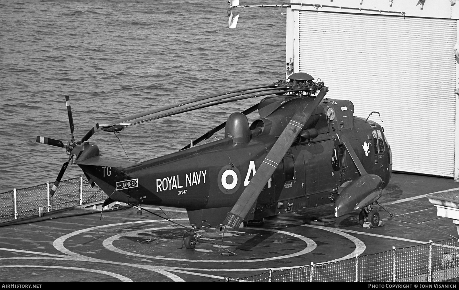 Aircraft Photo of XV647 | Westland WS-61 Sea King HAS1 | UK - Navy | AirHistory.net #391257