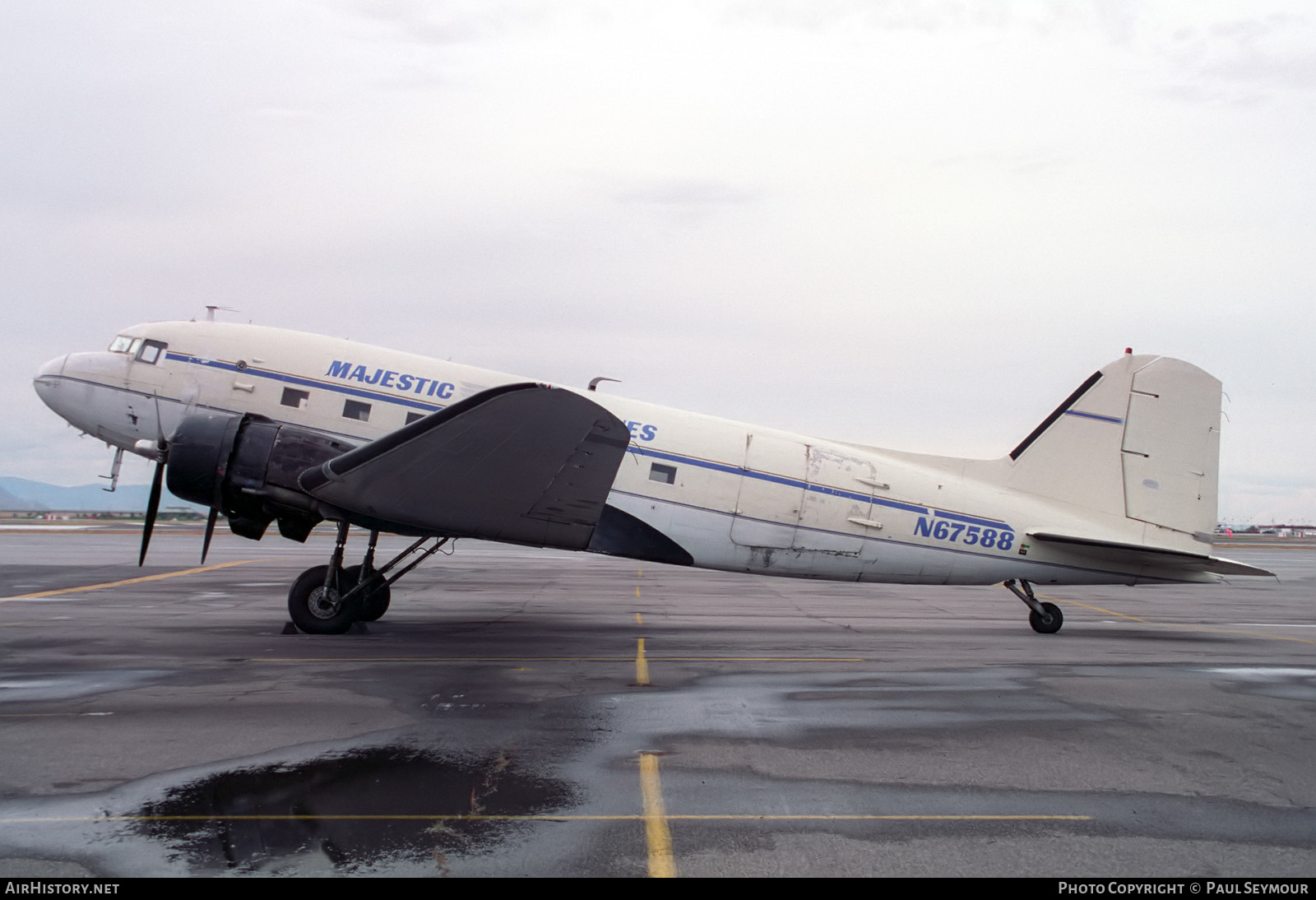 Aircraft Photo of N67588 | Douglas C-47A Skytrain | Majestic Airlines | AirHistory.net #391344