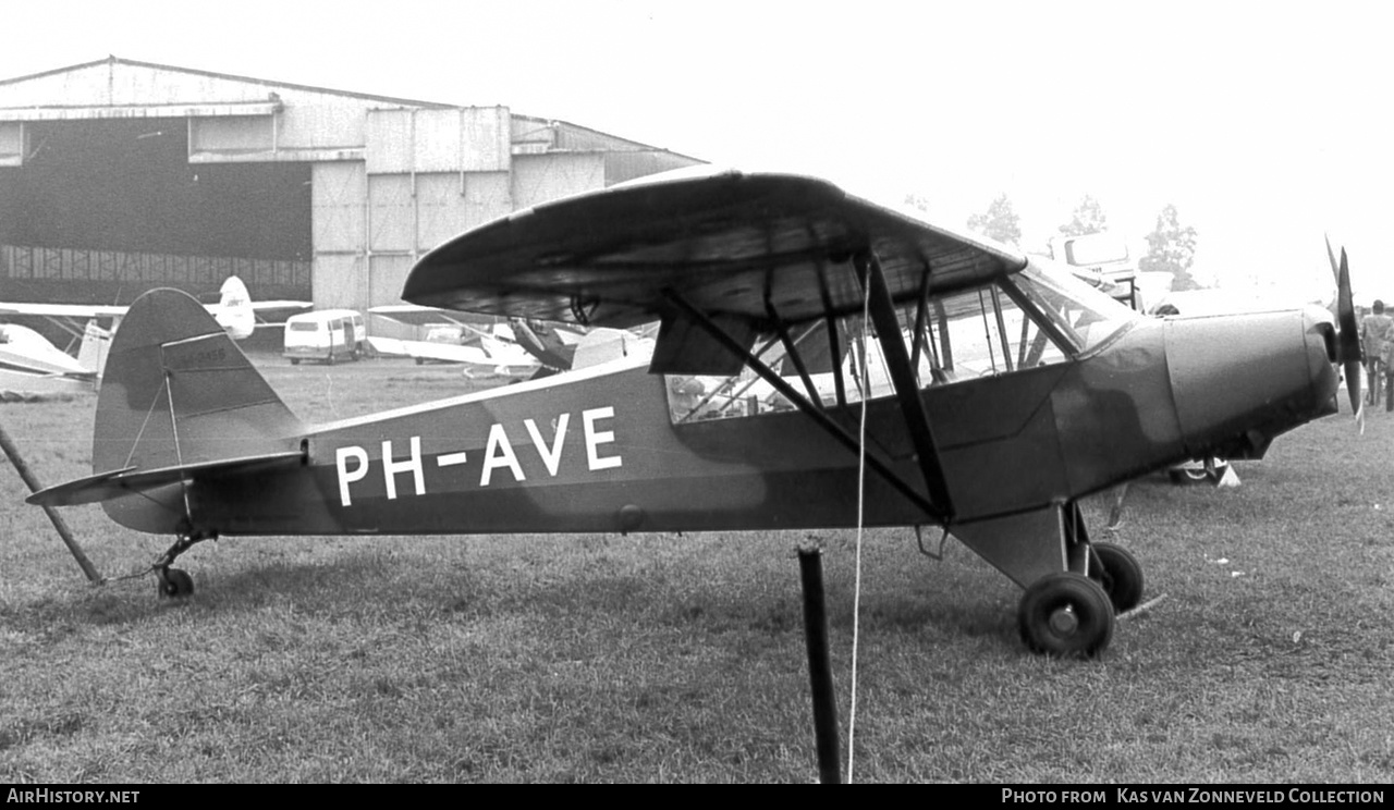 Aircraft Photo of PH-AVE | Piper PA-18-135 Super Cub | AirHistory.net #391358